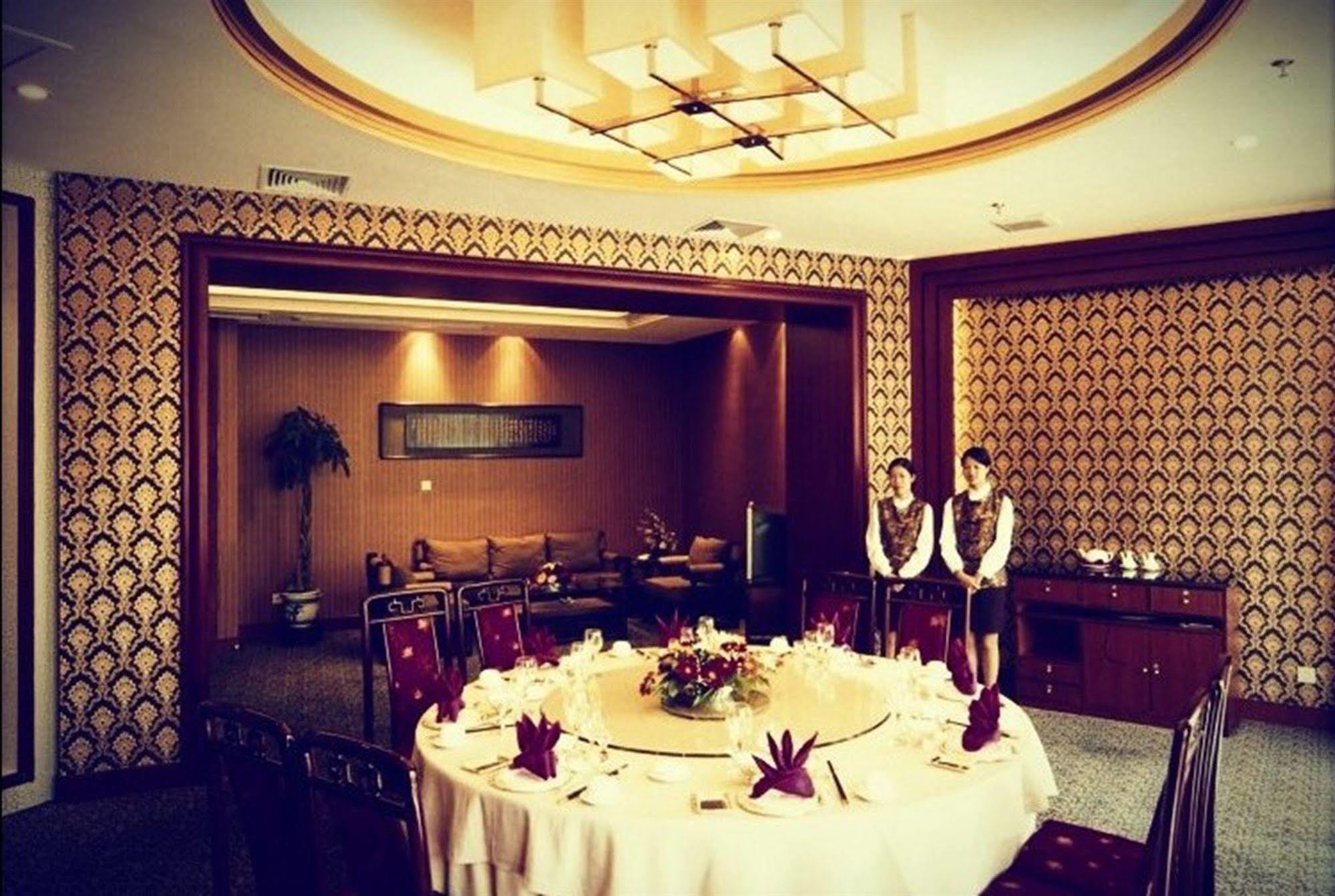 Yiwu Yi He Hotel 외부 사진